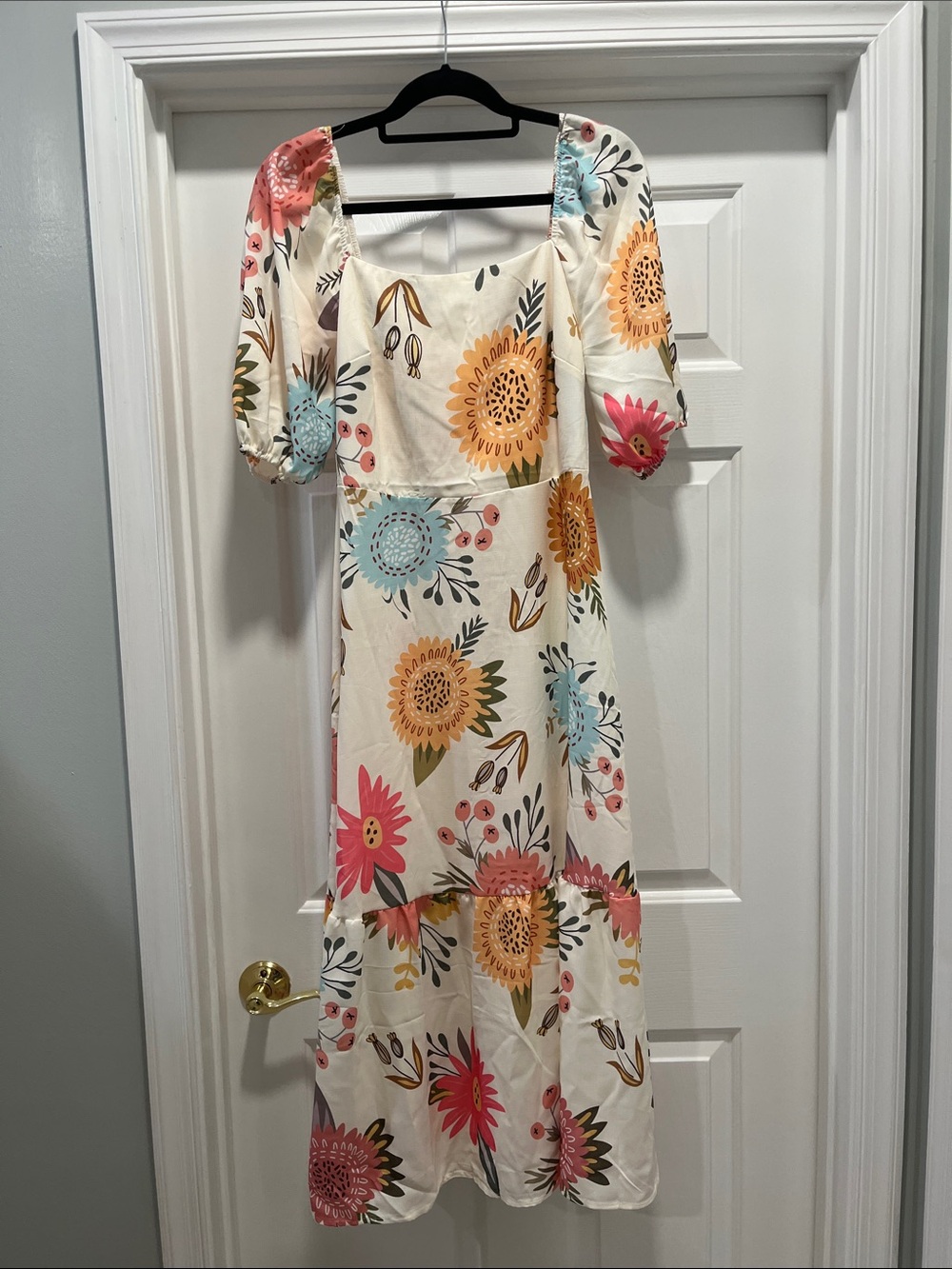 Ivory Floral Maxi Dress with Puff Sleeves